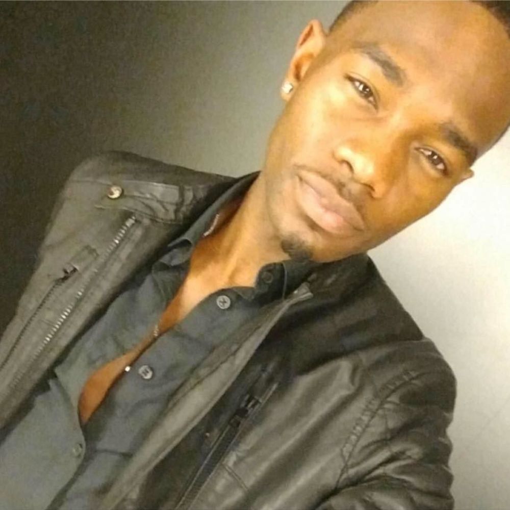 Meet your Posher, Christopher